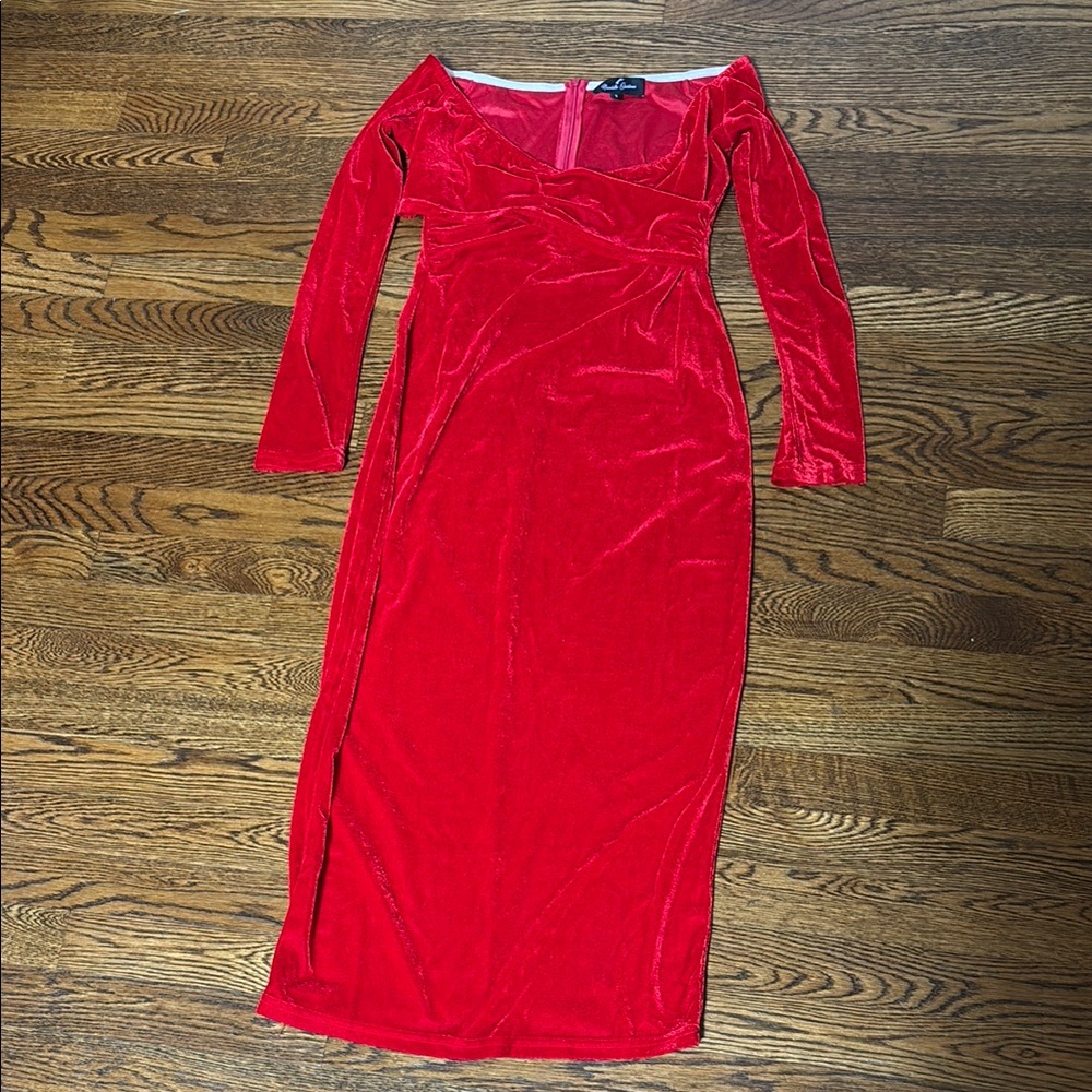 Nicolette Carlone small Red Off the Shoulder Long Sleeve Bodycon Dress Velvet